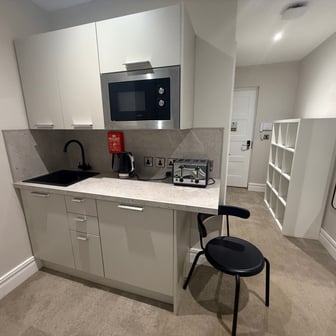 Bronze Room - Image 8